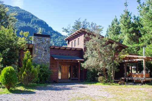 Arriendo Casa en parcela sector Quelhue orilla de ro Trancura