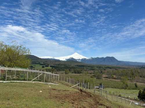 En Venta Casa en terreno de 1.5 Hectreas, con 2 casas de huspedes independientes