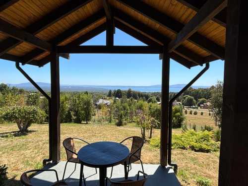 Venta Casa con Vista al Lago en Fundo La Esperanza, Segunda Faja, Altura Mercado Local