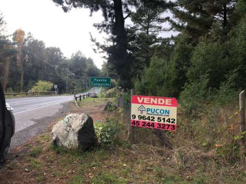 Venta Excelente Terreno a 2 km de Pucn, Ideal para desarrollo turstico-comercial